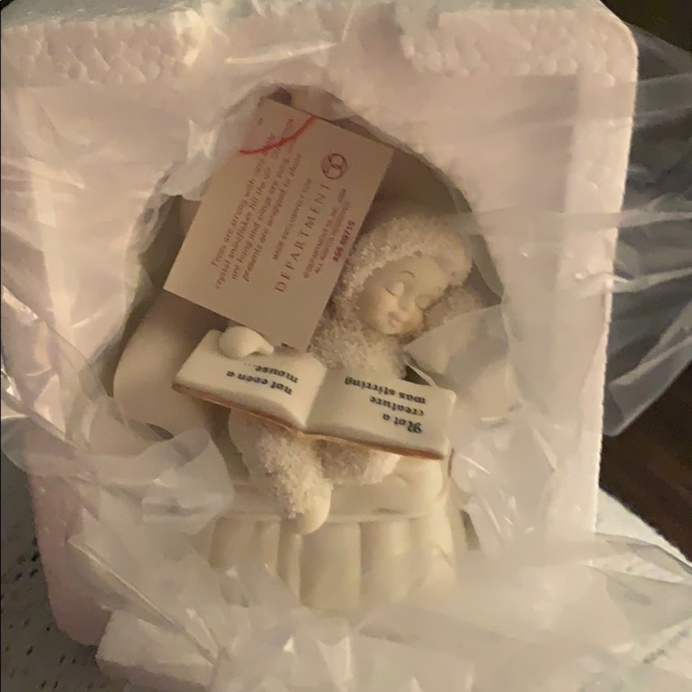 Snowbabies Collection - Picture 3 of 3